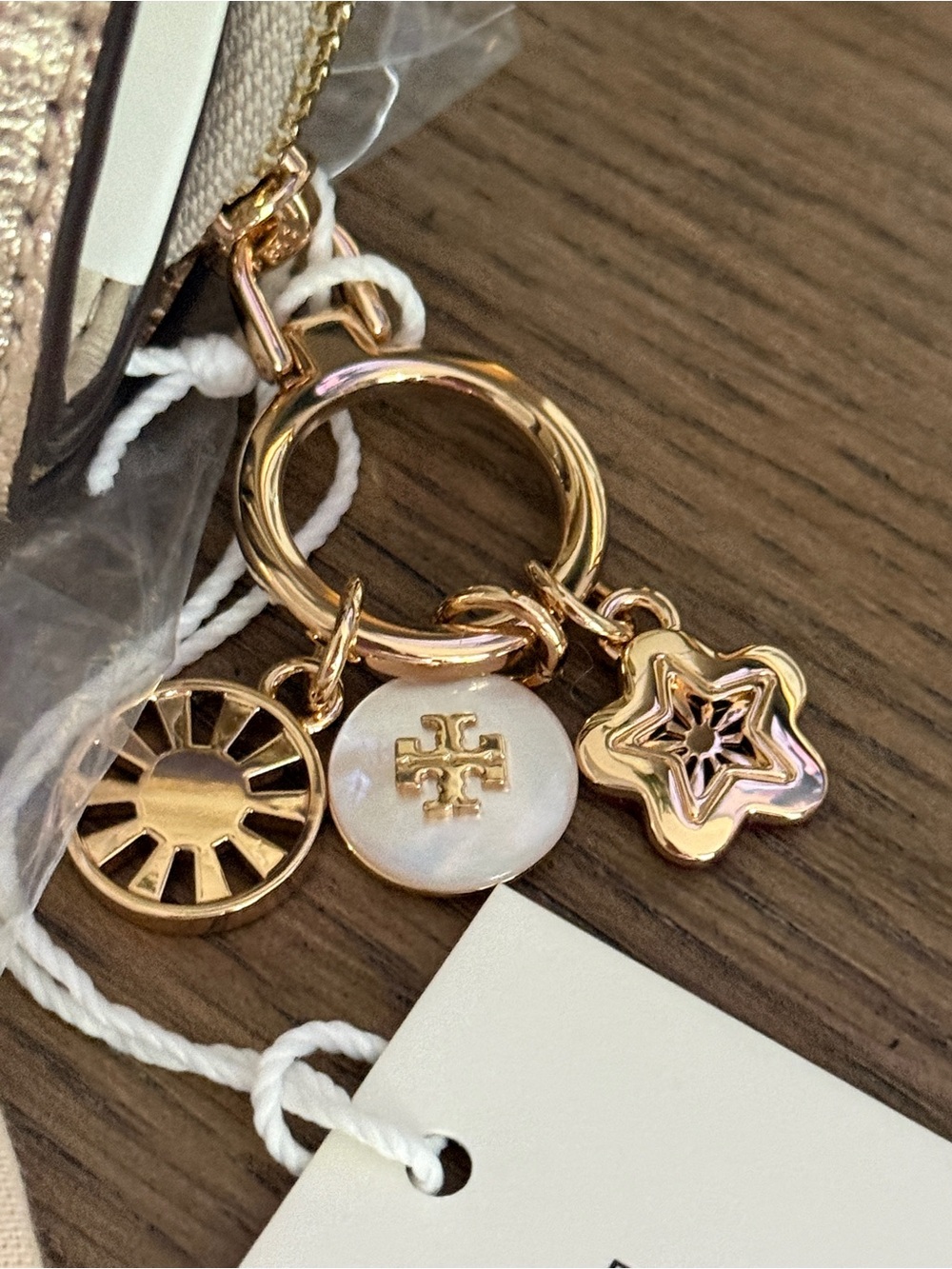 Tory Burch Emerson Gold Metallic Charms Mini Wallet 177012 retail $245 NWT - Picture 3 of 10